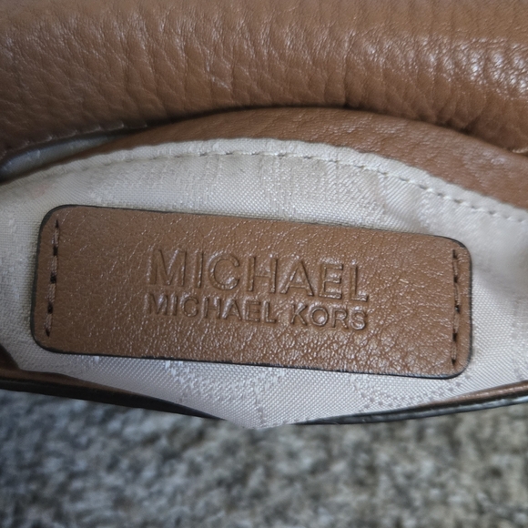 Michael Kors Brown Pebbled Leather Crossbody Bag - Picture 7 of 8